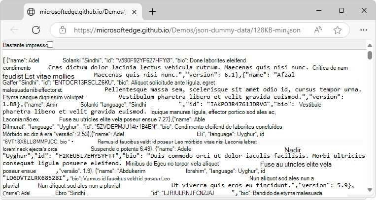 Um ficheiro de .json que é minimizado, inicialmente aberto no Edge