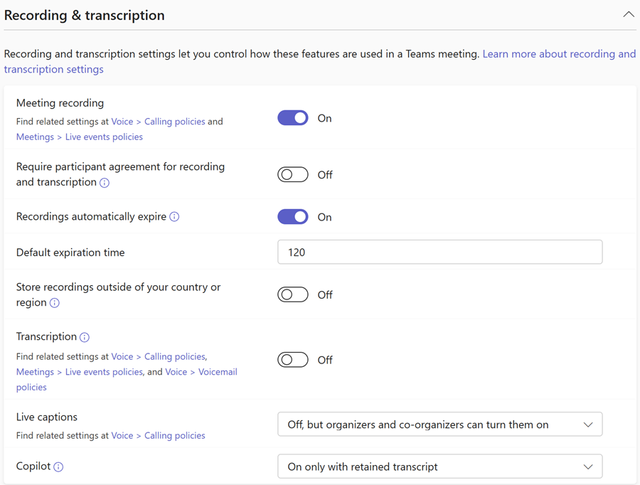 Captura de ecrã a mostrar a gravação de reuniões do Teams & políticas de transcrição no centro de administração do Teams.