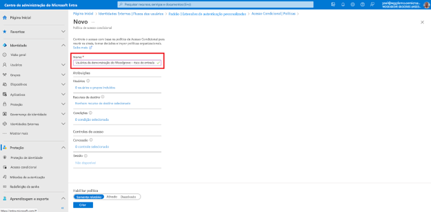 Captura de ecrã da folha Nova política de Acesso Condicional a realçar o campo de entrada de texto Nome.
