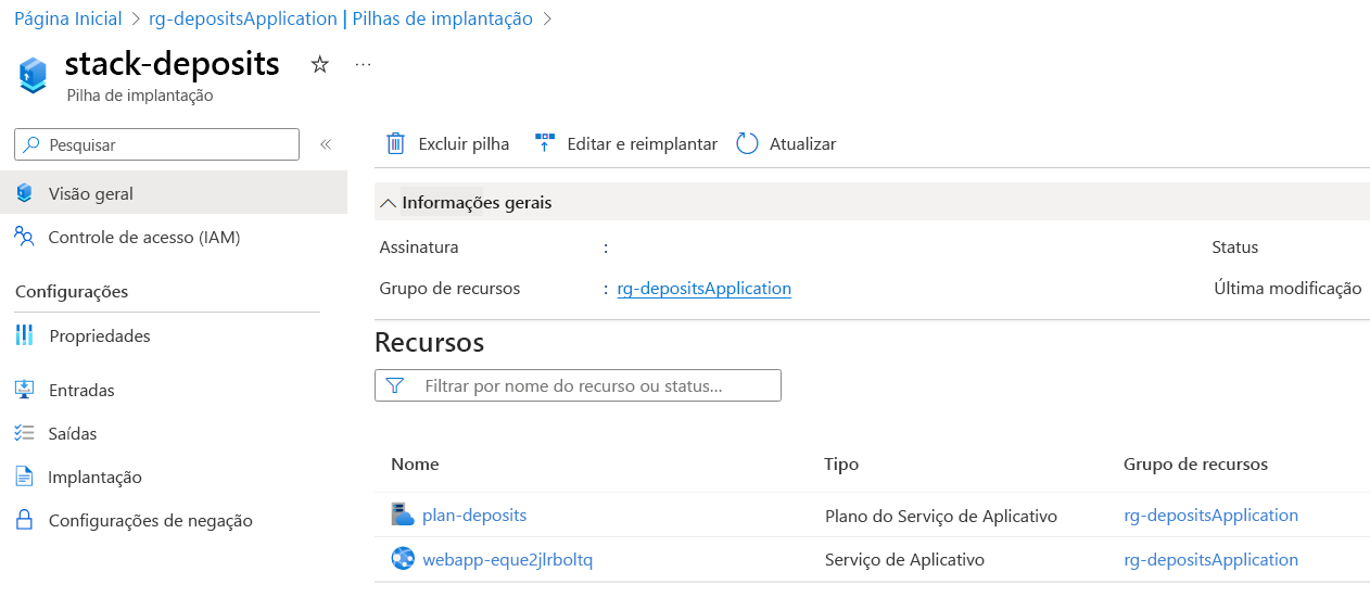 Uma captura de tela do portal do Azure mostrando as propriedades de uma pilha de implantação, incluindo seus recursos gerenciados.