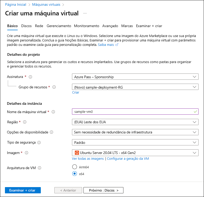 Captura de ecrã a mostrar o separador Noções básicas do assistente Criar uma máquina virtual.