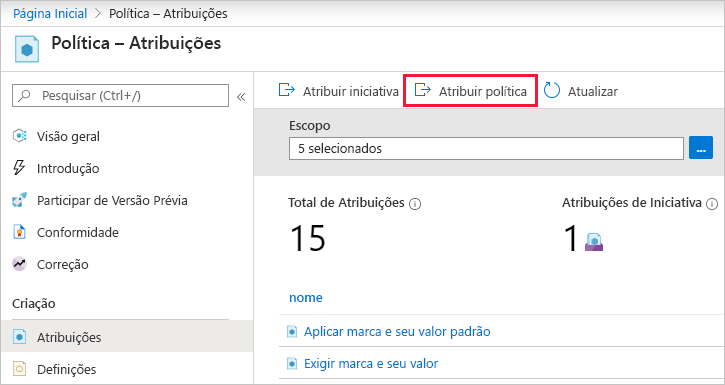 Captura de tela mostrando como atribuir a política na página de atribuições de criação.