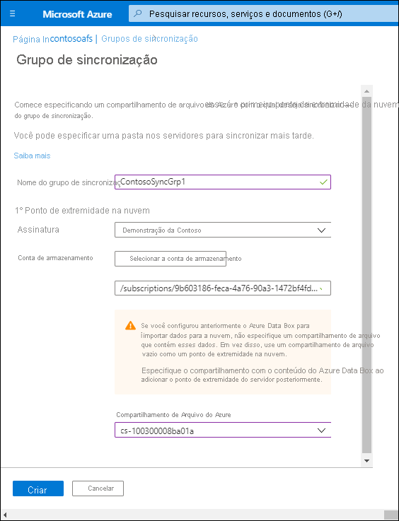 Uma captura de tela da página Grupo de sincronização no portal do Azure. O nome do grupo Sincronização é ContosoSyncGrp1 e os valores da conta de Armazenamento e do Compartilhamento de Arquivos do Azure são configurados.