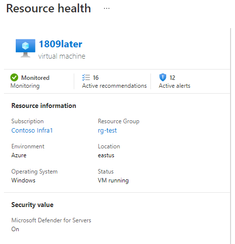 Den vänstra rutan på sidan för Resurshälsa i Microsoft Defender för molnet visar information om prenumeration, status och övervakning om resursen. Den innehåller också det totala antalet utestående säkerhetsrekommendationer och säkerhetsaviseringar.