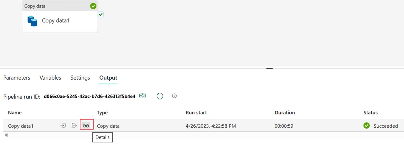 Skärmbild som visar knappen för körningsdetaljer på output-fliken i pipelinen.