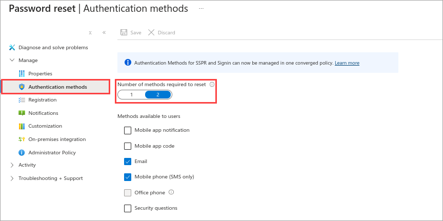 Skärmbild av Azure Portal som visar autentiseringsmetoderna för Microsoft Entra-autentiseringsmetoder för lösenordsåterställning med antalet metoder som krävs för att återställa inställt på 2.