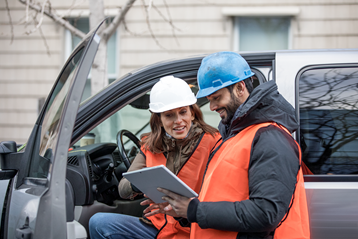 Image of a generic firstline workers in a worksite setting.