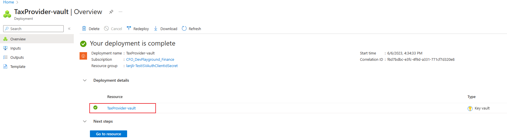 TaxProvider-vault 概述頁面的螢幕截圖，其中展開了部署詳細資訊並突出顯示了 Key Vault。
