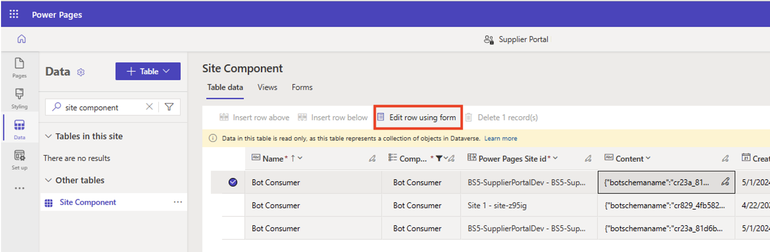 在 Design Studio 的 Power Pages Site Component 頁面上選擇數據行，然後選擇 Edit row using form 的螢幕截圖。