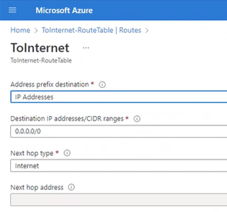 螢幕擷取畫面：Azure 入口網站功能表。標題為「ToInternet」路由表的功能表項目會醒目提示以網際網路作為下一個躍點所設定的預設路由。